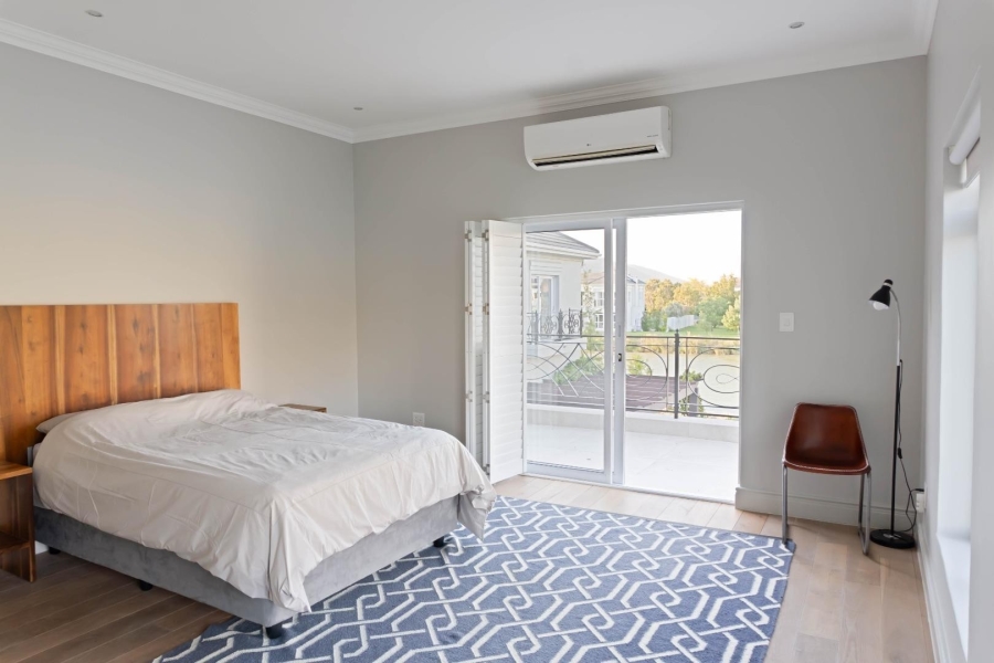 5 Bedroom Property for Sale in Val De Vie Estate Western Cape